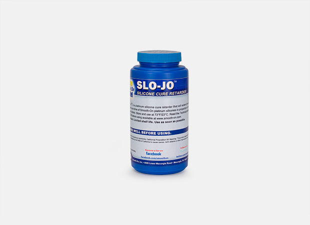 Slo-Jo – добавка, увеличивающая время жизни (рабочее время) платиновых силиконов.