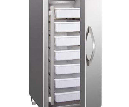 Шкаф холодильный формата 60*40 см объемом 440 л из нержавеющей стали Koreco GN600STNFishSS