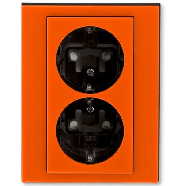 Розетка двойная ABB Levit с заземлением со шторками 16А оранжевый / дымчатый чёрный 3826615