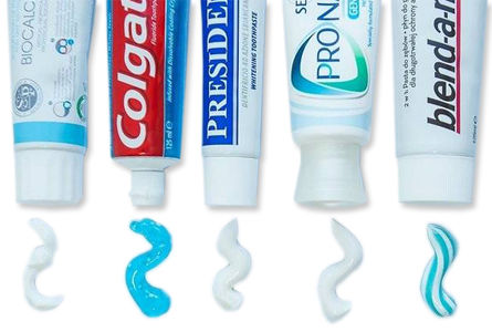 Зубная паста БЛЕНД-А-МЕД 3D White Отбеливание и глубокая чистка с Древесным углем 100мл