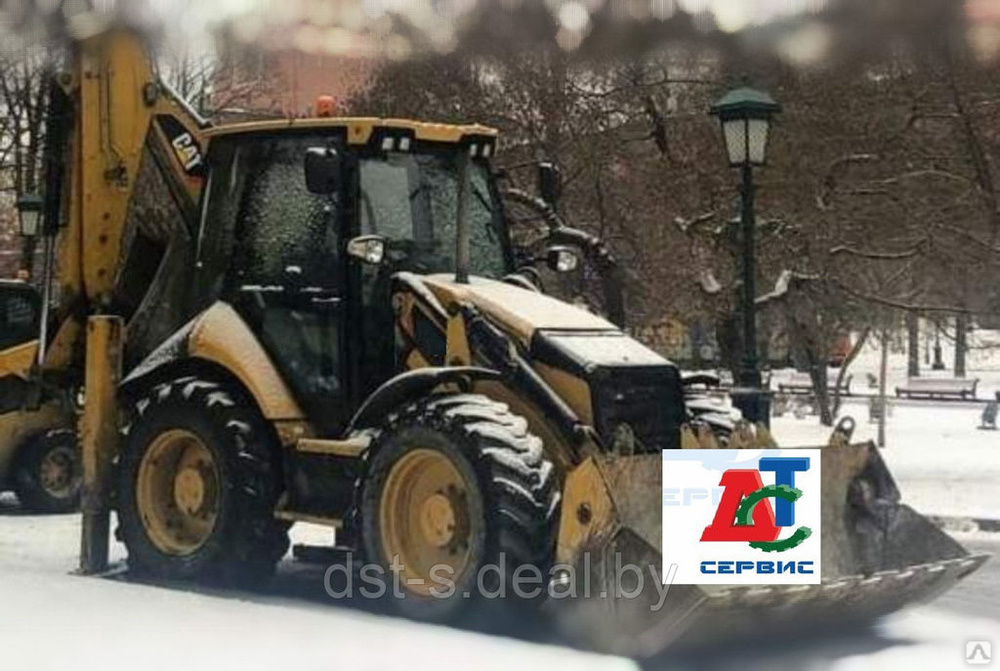 Чистка парковки от снега экскаватором-погрузчиком в Минске по ...