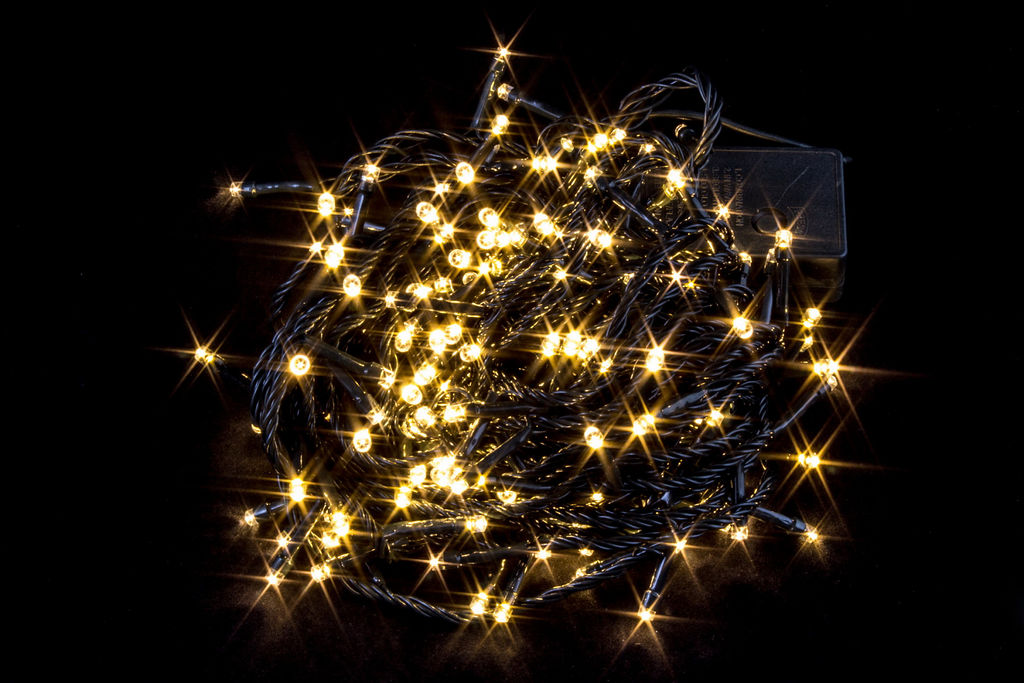 Гирлянда "Нить", 13,5 м, 200 LED, 220 В, 8 режимов, черный провод, теплый белый